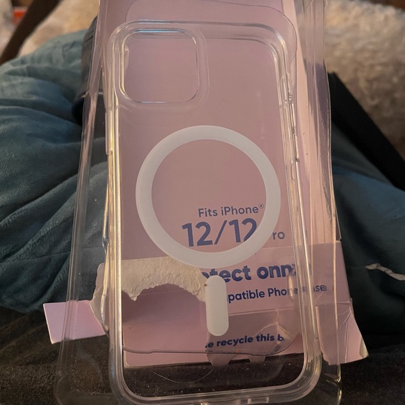 Burga iPhone case and fast charge clear onn iPhone case - Picture 7 of 7